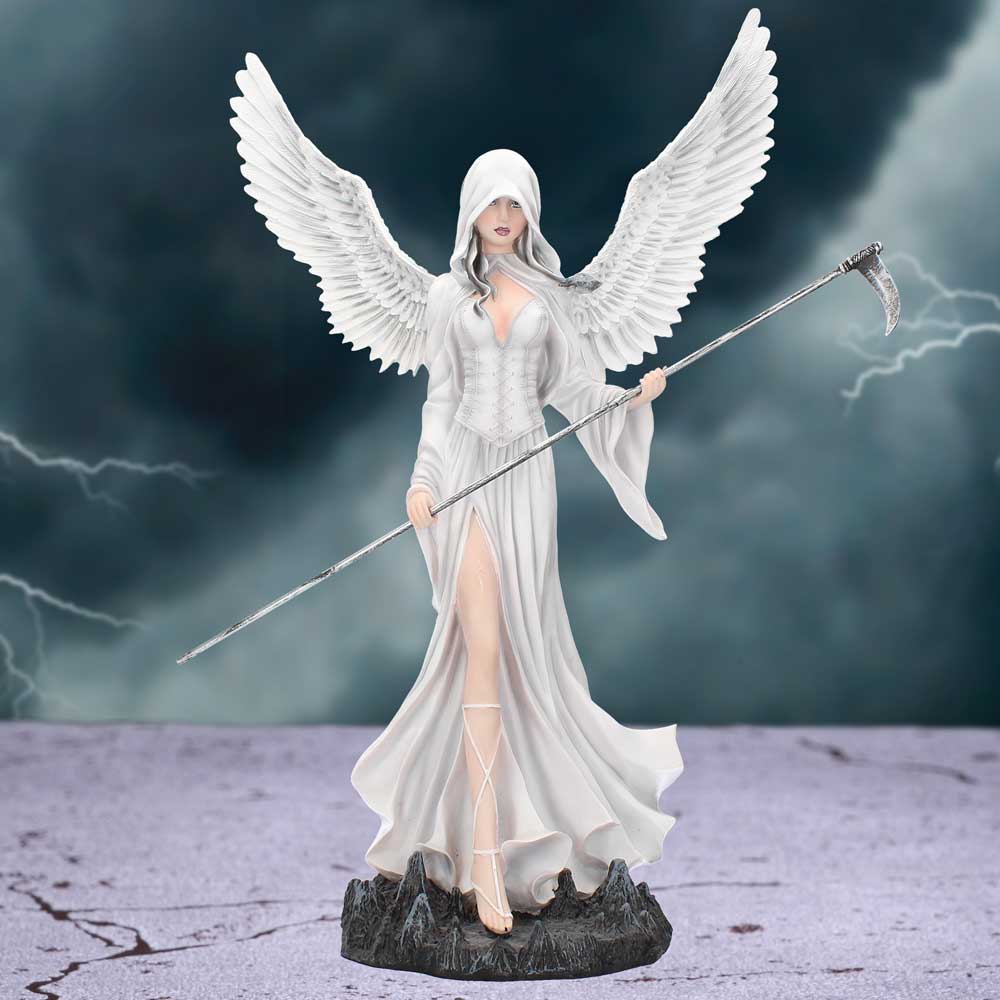 Mercy 61cm