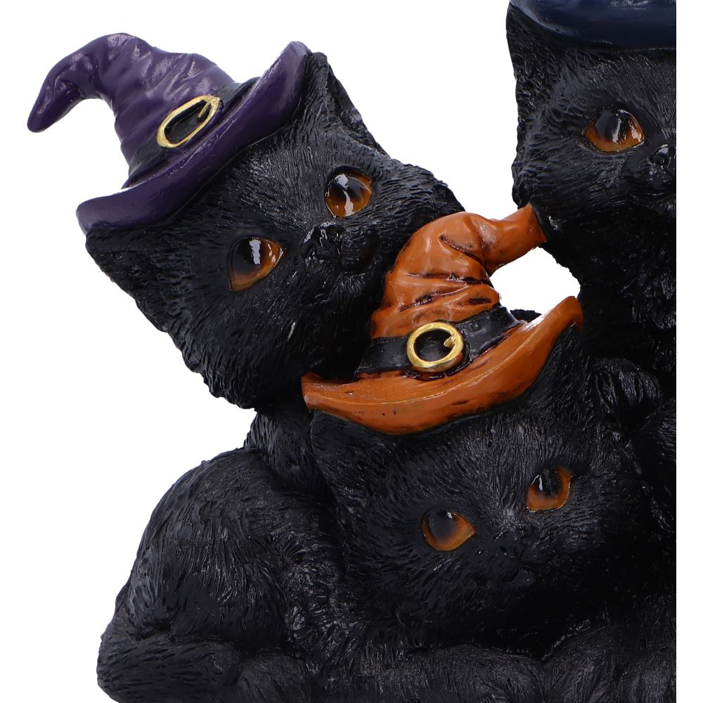 Familiar Friends 18cm
