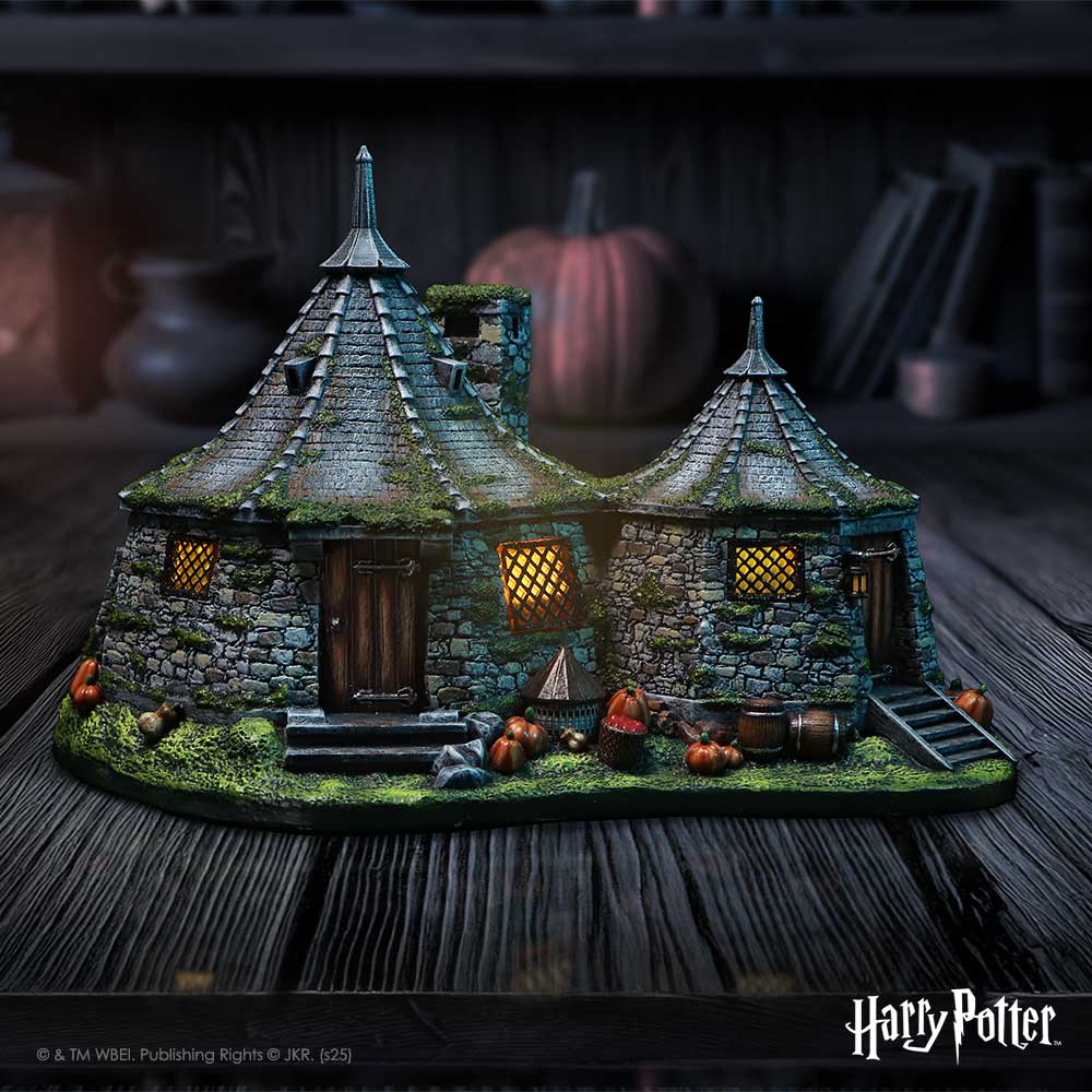 Harry Potter Hagrids Hut Light up Figurine 13cm