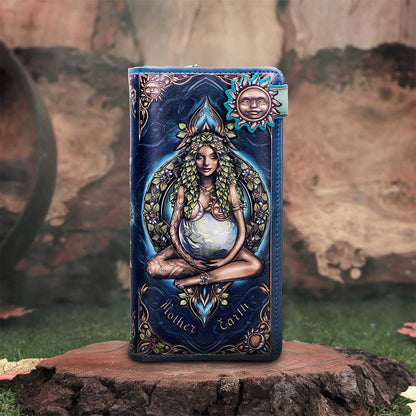 Mother Earth Embossed Purse 18.5cm