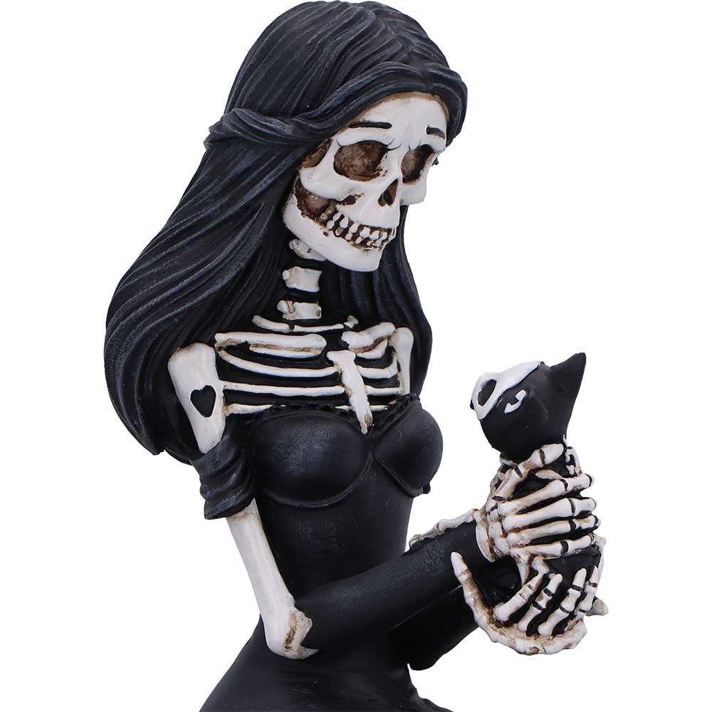 Nemesis Now Eternal Affection figurine, 12.5cm, detailed sculpture of a loving embrace with intricate design and craftsmanship.