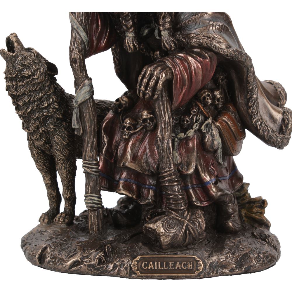 Cailleach 18.5cm
