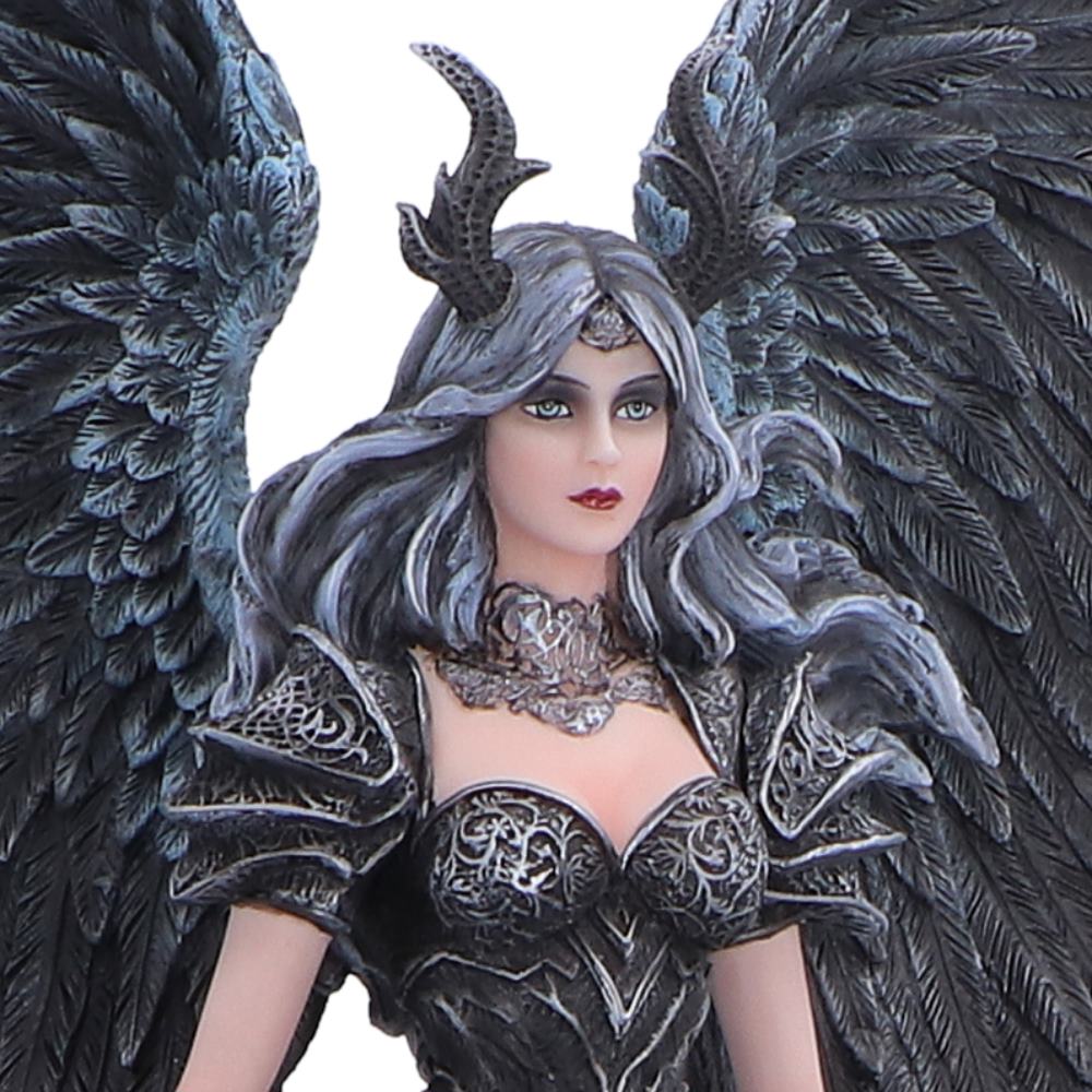Nemesis Now Blackwing Sovereign 58.5cm figurine featuring a detailed, dark winged creature with intricate design.