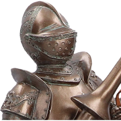 Knight's Charge 45.9cm