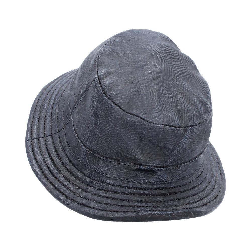 Nemesis Now Mad For It Bucket Hat Skull figurine, detailed skull design with a 13.5cm bucket hat, perfect for gothic decor.