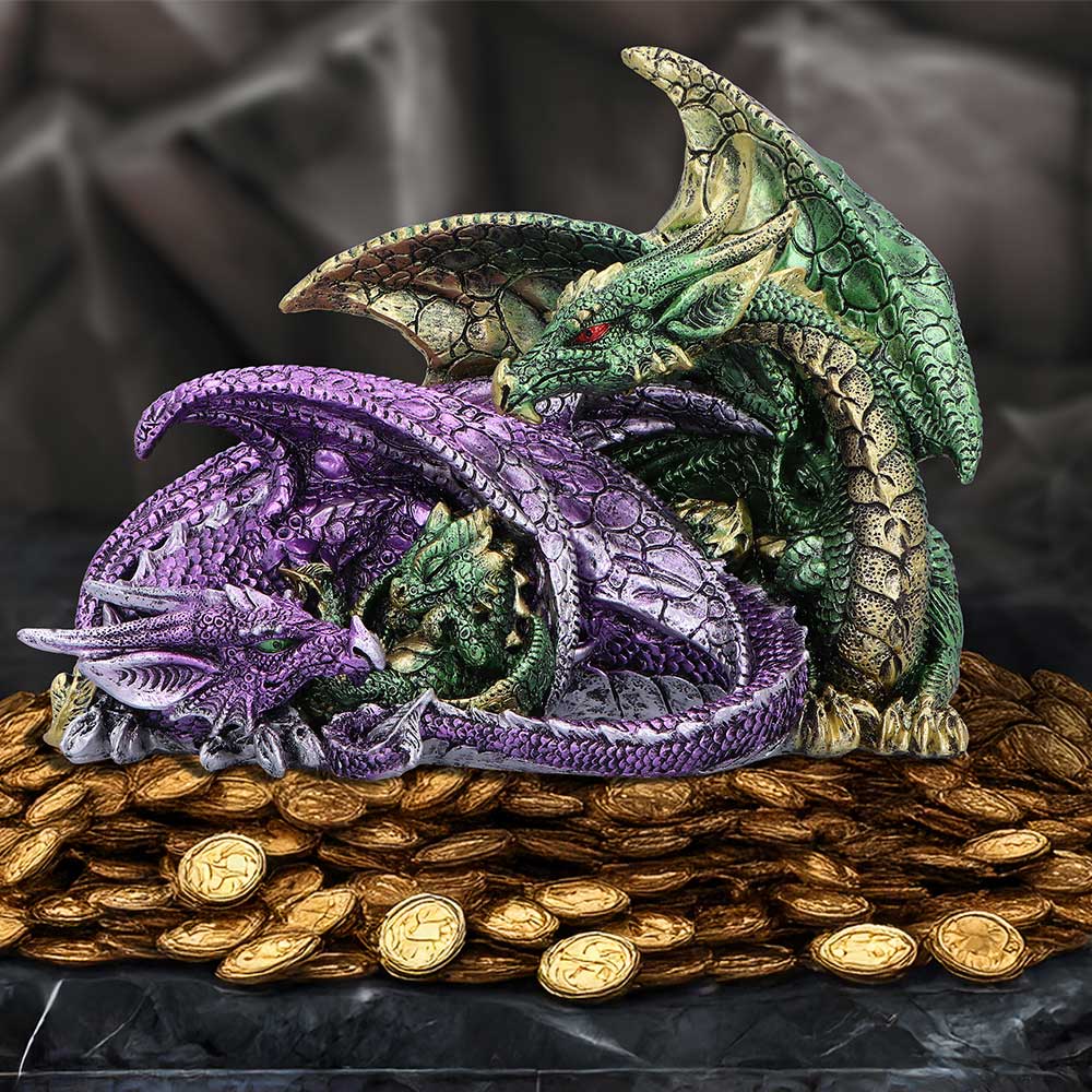 Precious Hoard 17cm