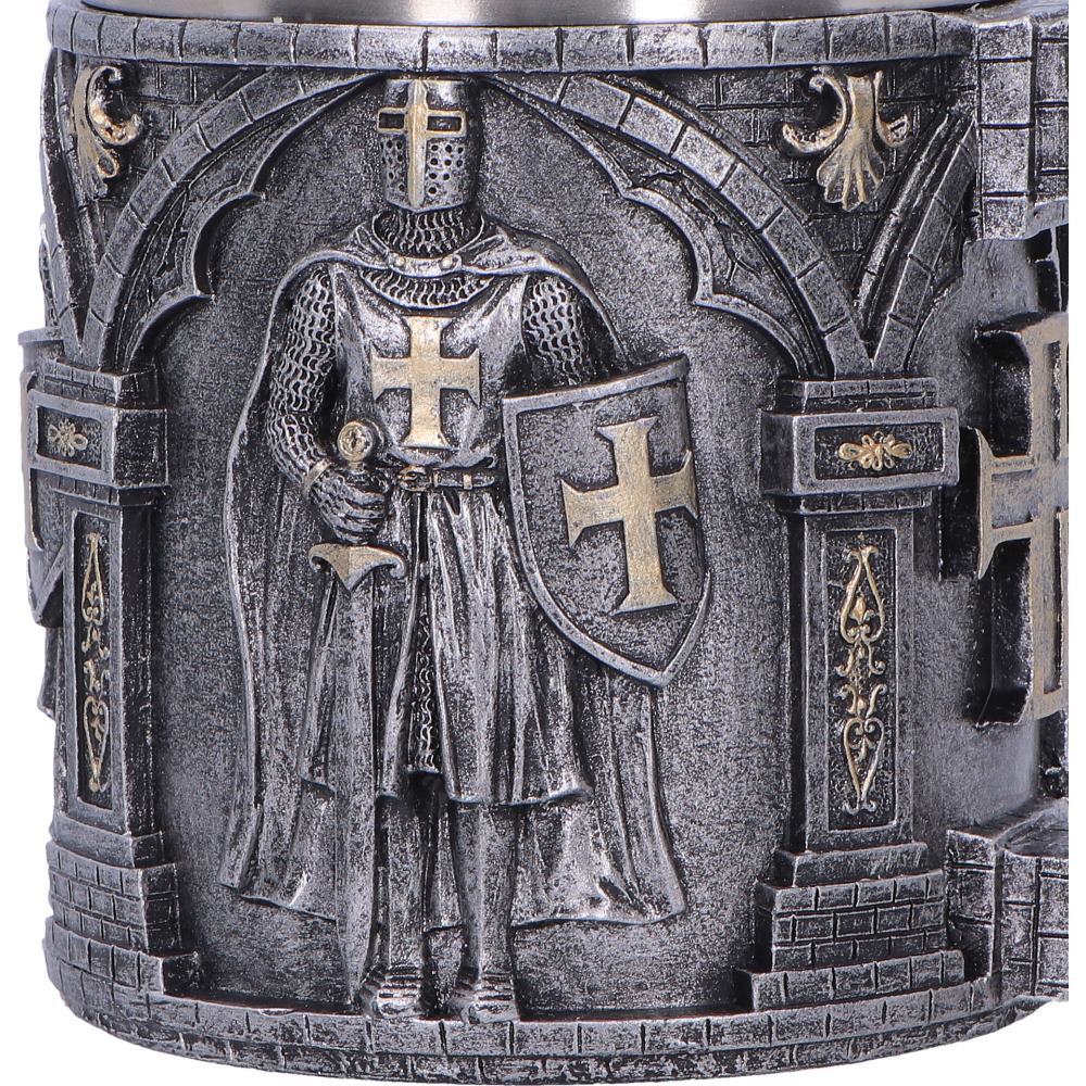 Small silver Knight in Shining Armour tankard by Nemesis Now, 11.3cm tall with detailed knight design.